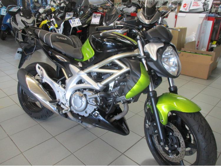 SUZUKI GLADIUS 650