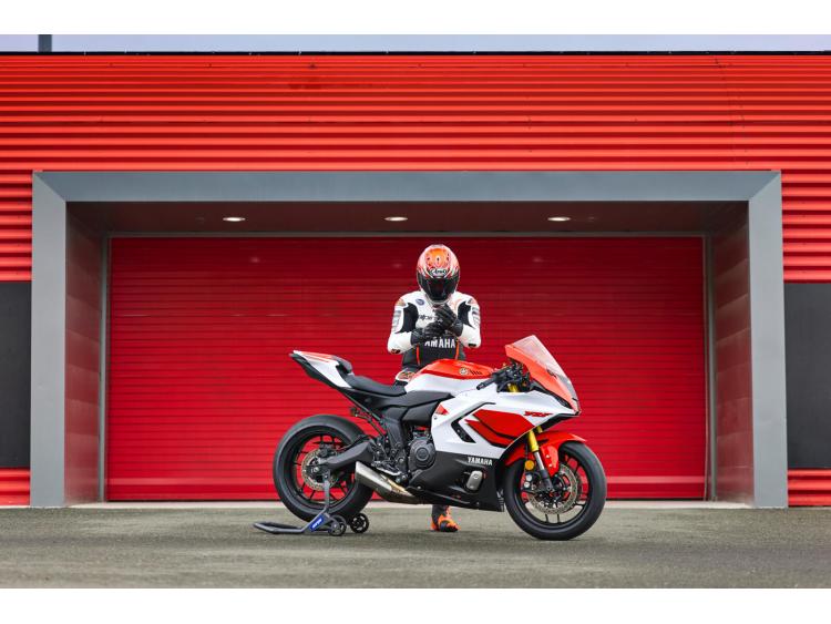 YAMAHA YZF-R7 70th Anniversaire 