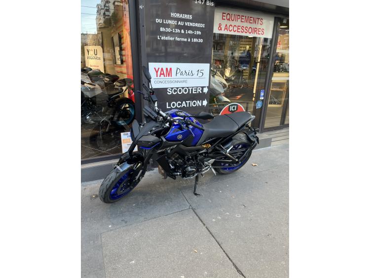 YAMAHA MT-09 2018 ICON BLUE AKRAPOVIC ET OHLINS (MT 09 MT09)