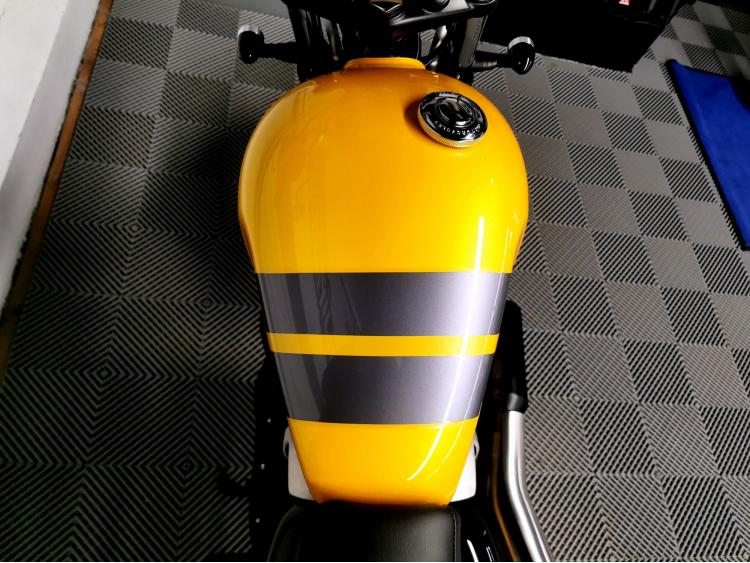 TRIUMPH SCRAMBLER 900