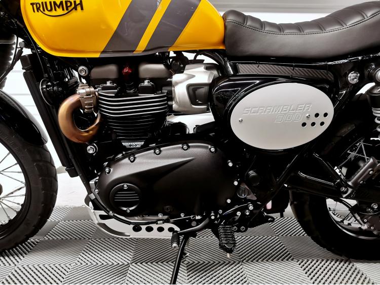 TRIUMPH SCRAMBLER 900