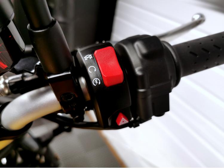 TRIUMPH SCRAMBLER 900