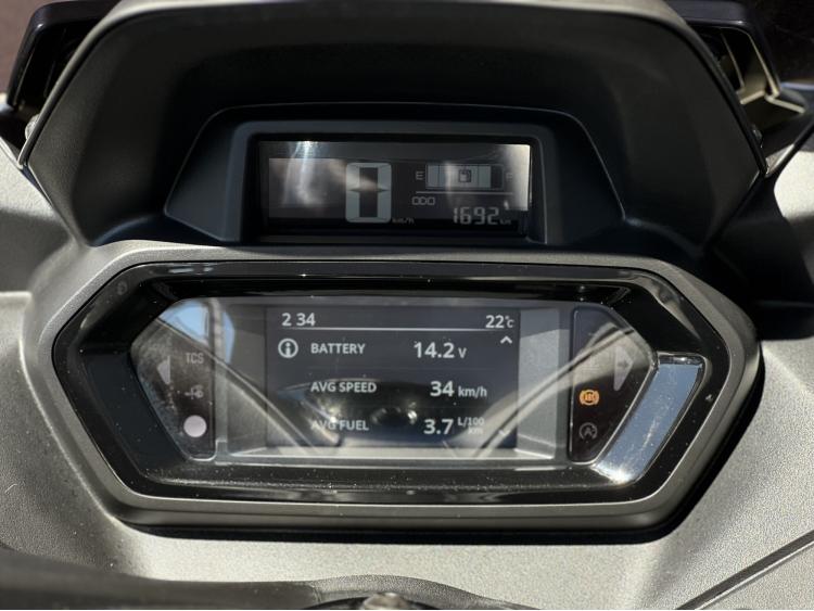 YAMAHA X-MAX 125 TECH MAX
