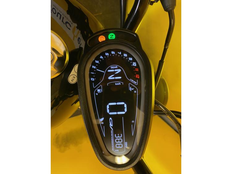 HYOSUNG GV 125 / BOBBER 125
