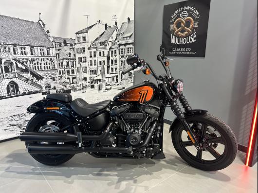 HARLEY-DAVIDSON SOFTAIL STREET BOB 1868