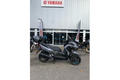 YAMAHA TRICITY 300