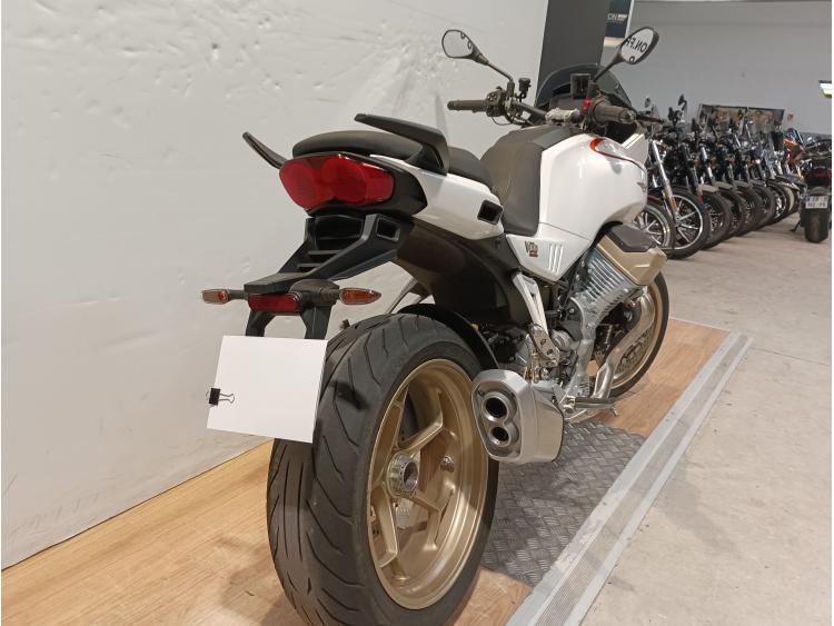 MOTO GUZZI V 100 MANDELLO