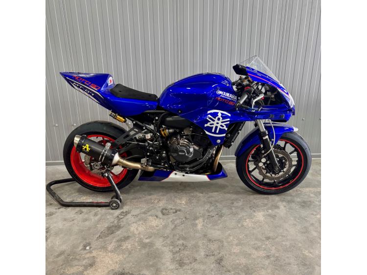 YAMAHA MT-07
