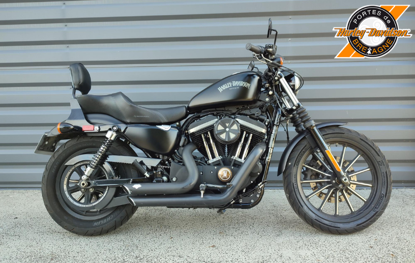 HARLEY-DAVIDSON SPORTSTER IRON 883
