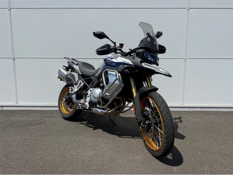 VOGE DS 900 X