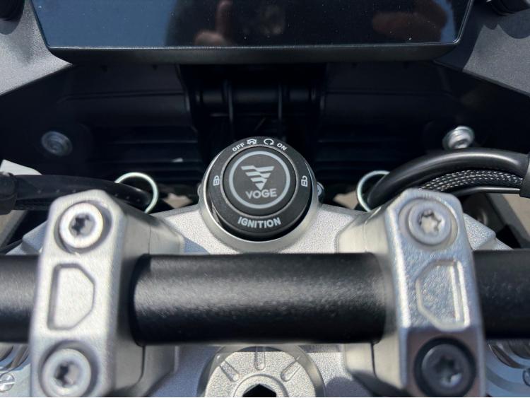 VOGE DS 900 X