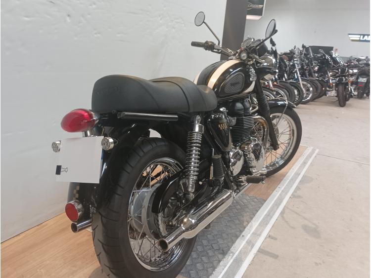 TRIUMPH T100 BONNEVILLE