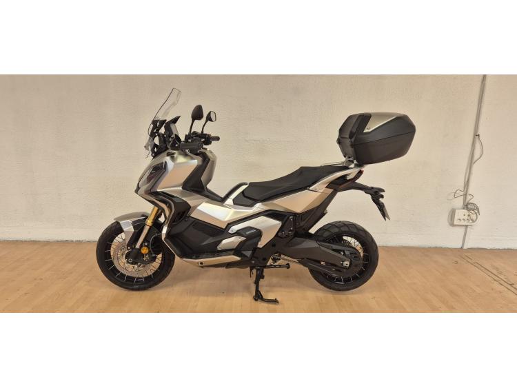 HONDA X-ADV 750 ABS