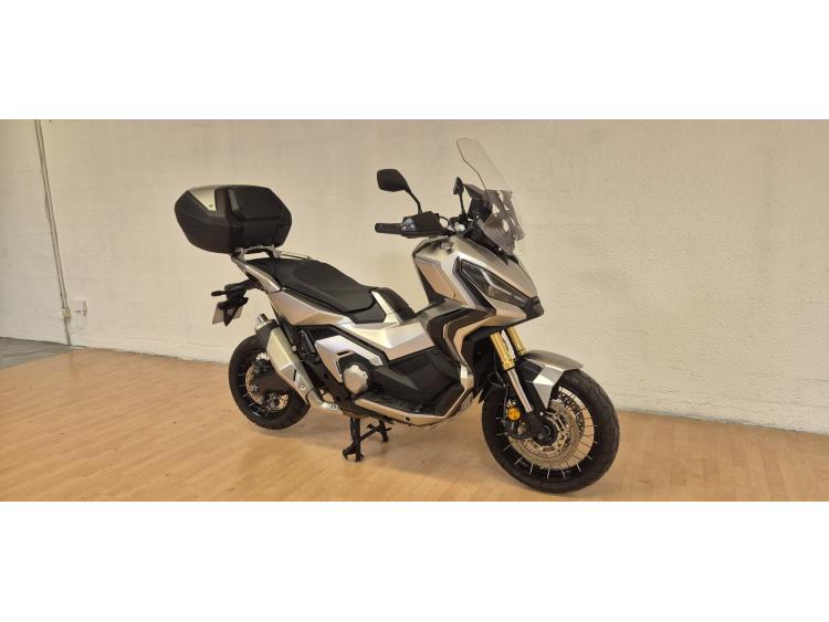 HONDA X-ADV 750 ABS