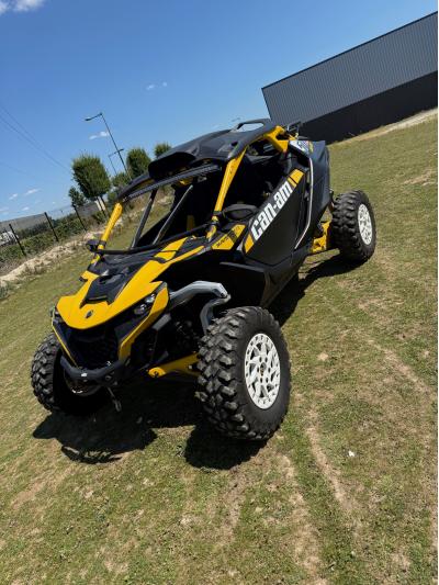 CAN-AM MAVERICK