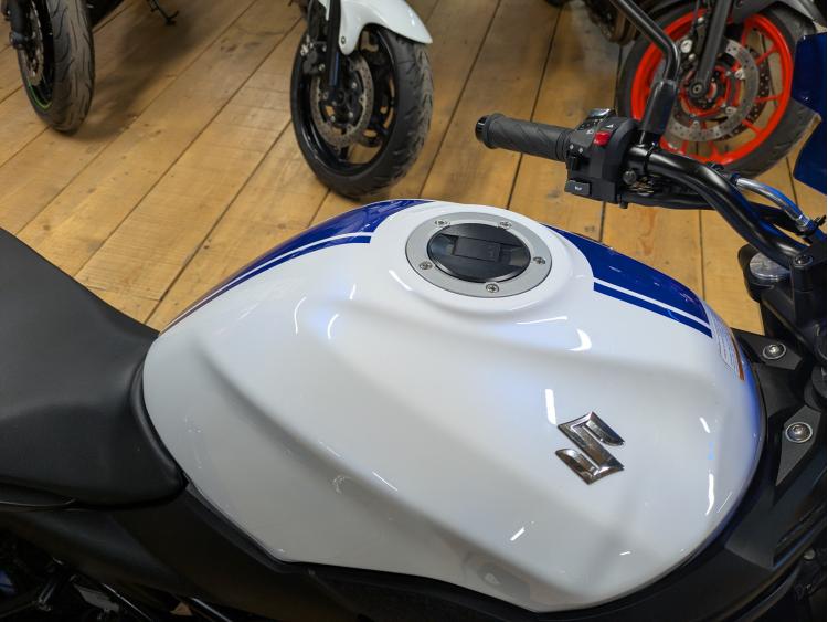 SUZUKI SV 650 8700 km 