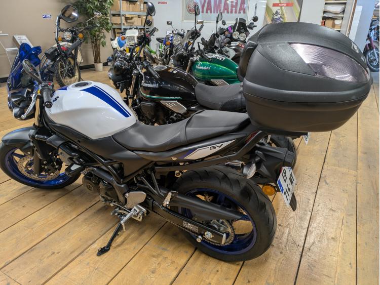 SUZUKI SV 650 8700 km 
