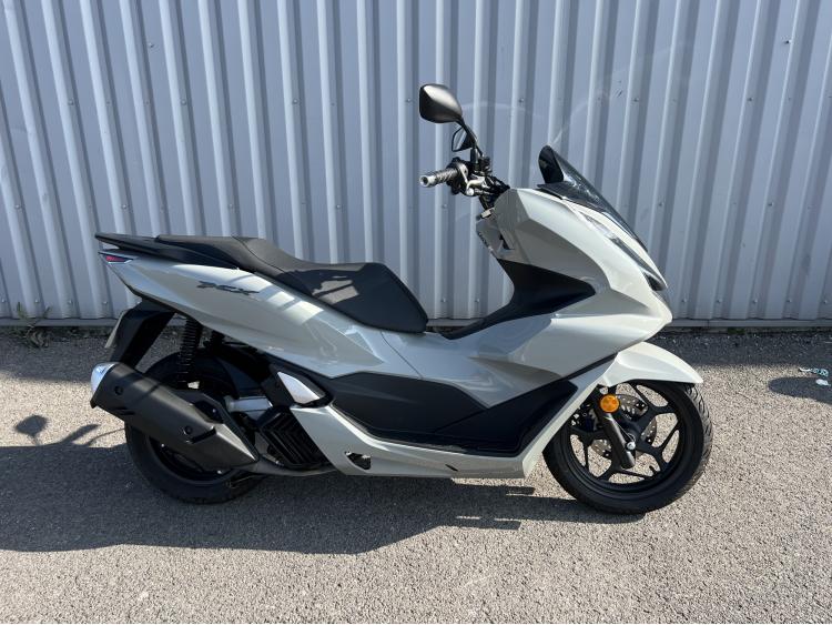 HONDA PCX 125 2024