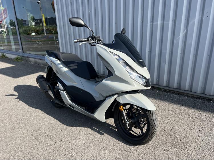 HONDA PCX 125 2024