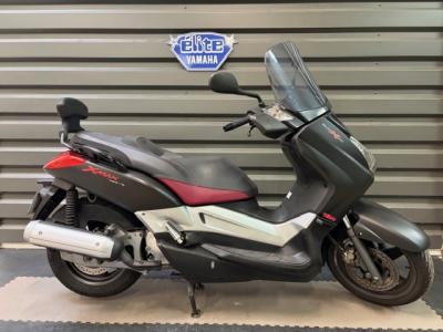 YAMAHA XMAX 125