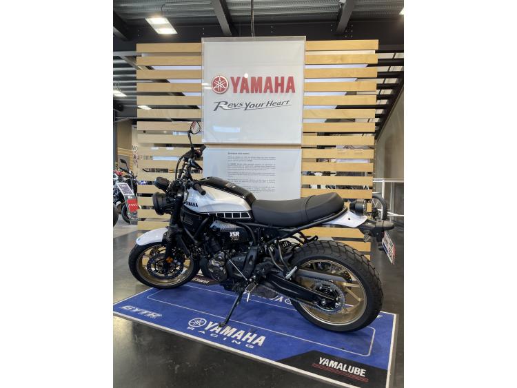 YAMAHA XSR 700 LEGACY