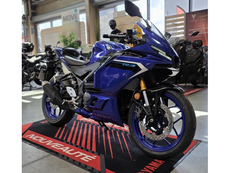 YAMAHA YZF-R3