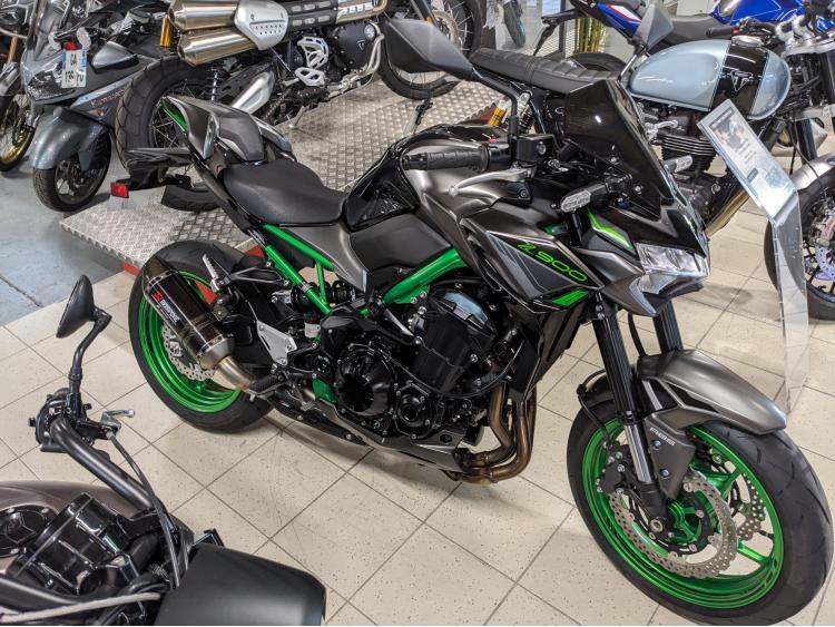 KAWASAKI Z 900 PACK PERFORMANCE