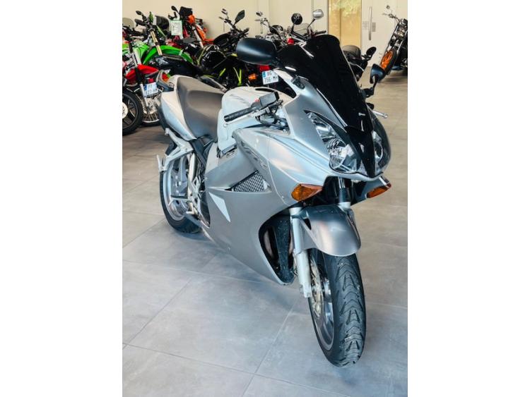 HONDA VFR 800 VTEC