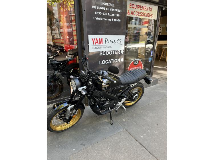 YAMAHA XSR 125 Legacy 