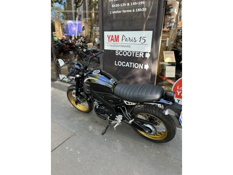 YAMAHA XSR 125 Legacy 