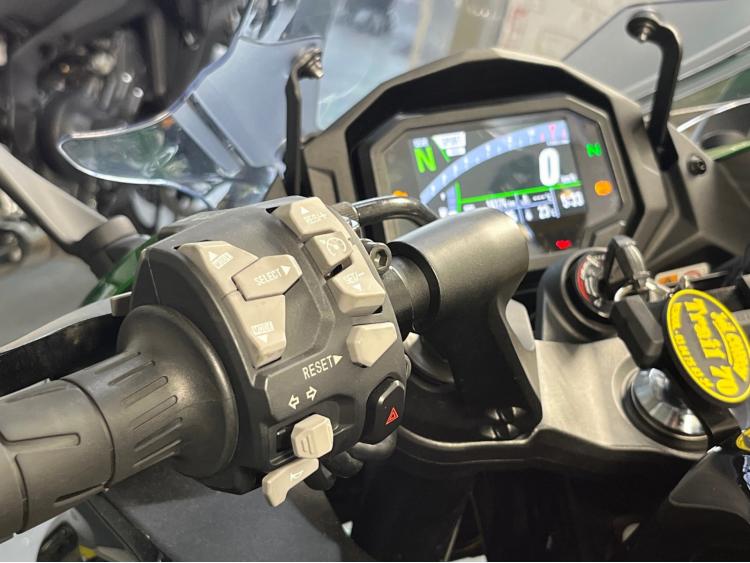 KAWASAKI NINJA 1000 SX