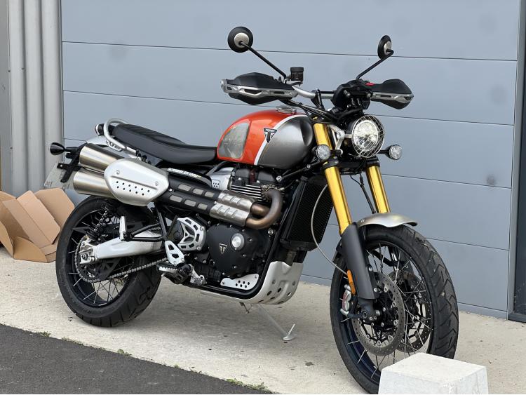 TRIUMPH SCRAMBLER 1200 XE