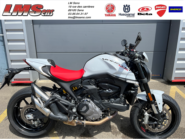 DUCATI MONSTER 937 +