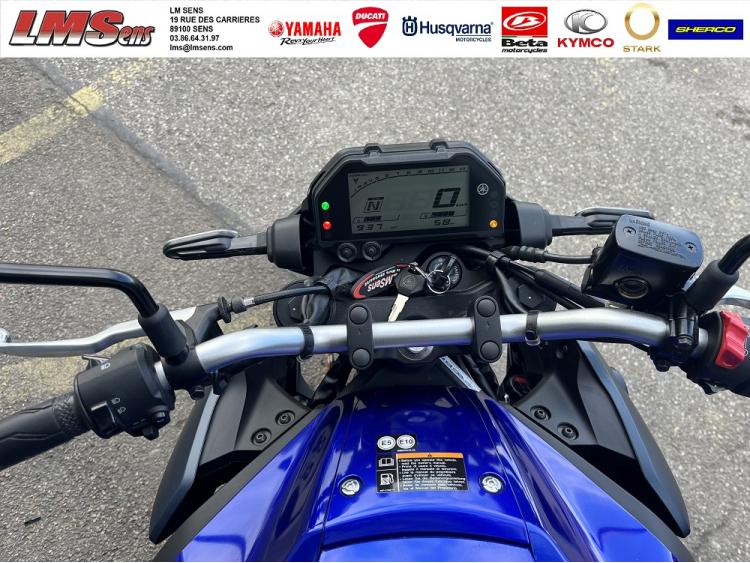 YAMAHA MT-03
