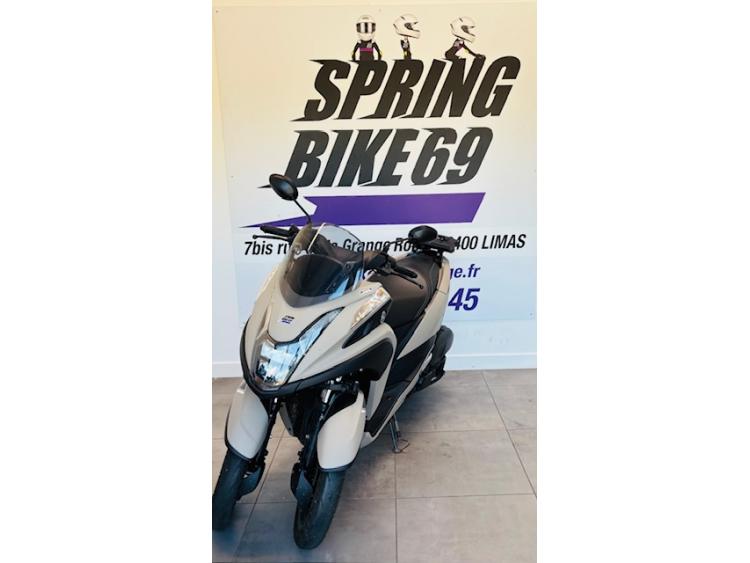YAMAHA TRICITY 125