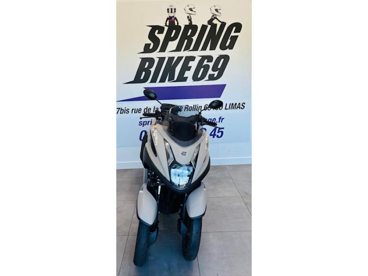 YAMAHA TRICITY 125