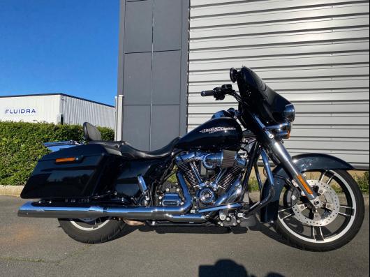 HARLEY-DAVIDSON TOURING STREET GLIDE 1745 SPECIAL