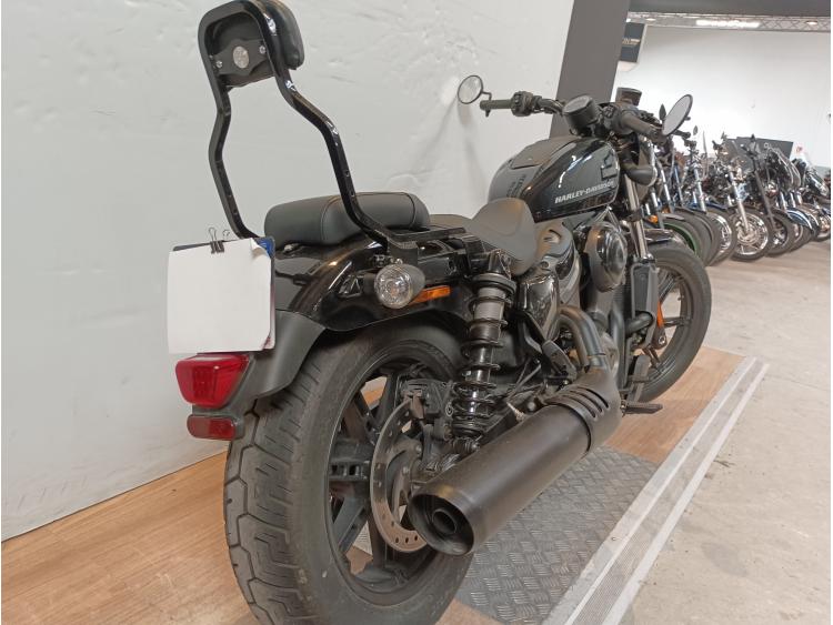HARLEY-DAVIDSON SPORTSTER NIGHTSTER 975