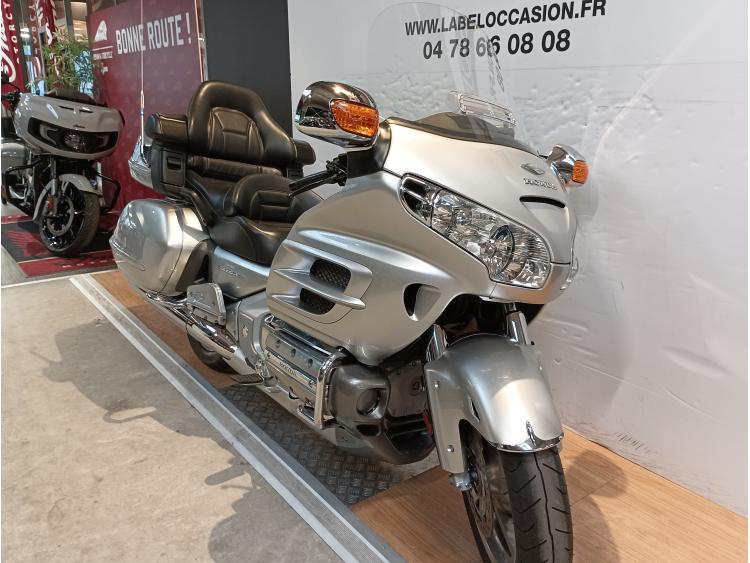 HONDA GL 1800 GOLDWING