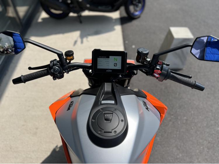 KTM 1290 SUPER DUKE R EVO