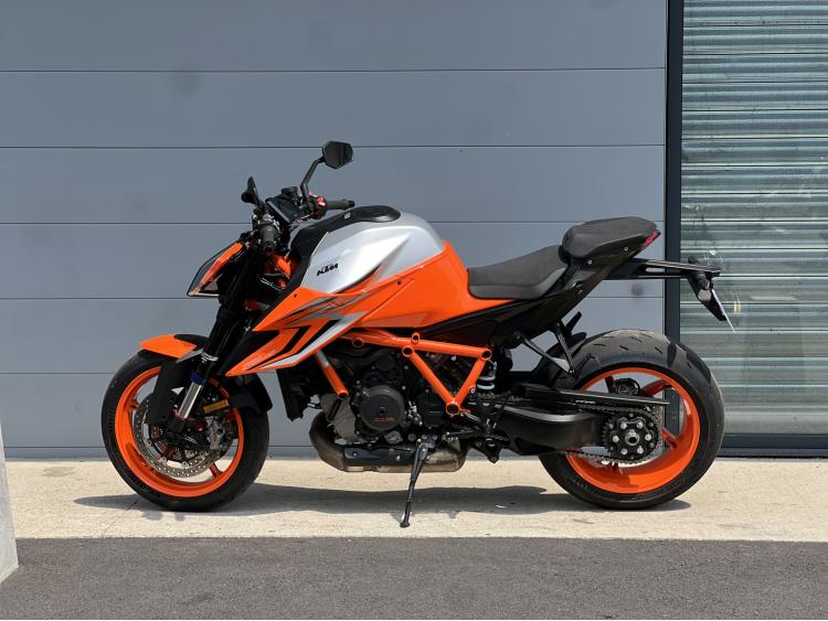 KTM 1290 SUPER DUKE R EVO