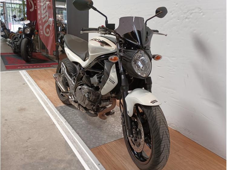 SUZUKI SFV 650 GLADIUS