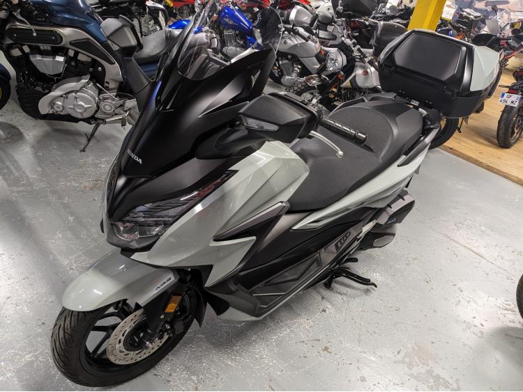 HONDA NSS FORZA 125 TOP BOX 