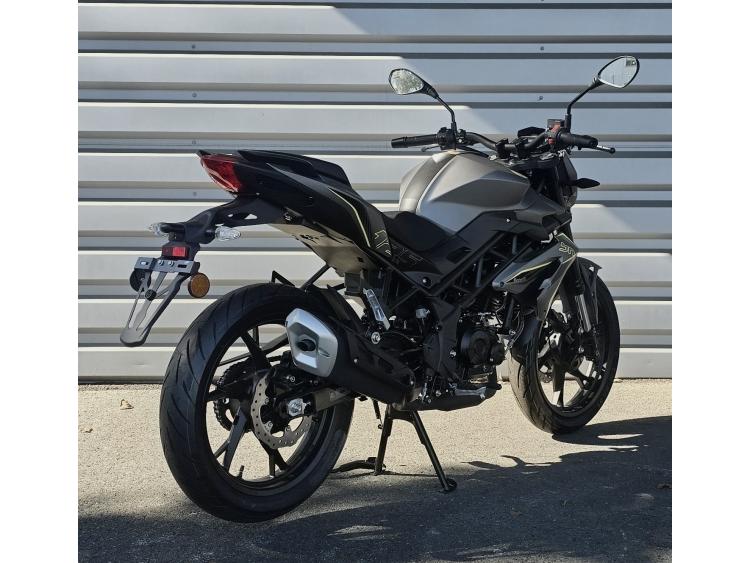 BENELLI BN 125 / NEUVE 0 KMS