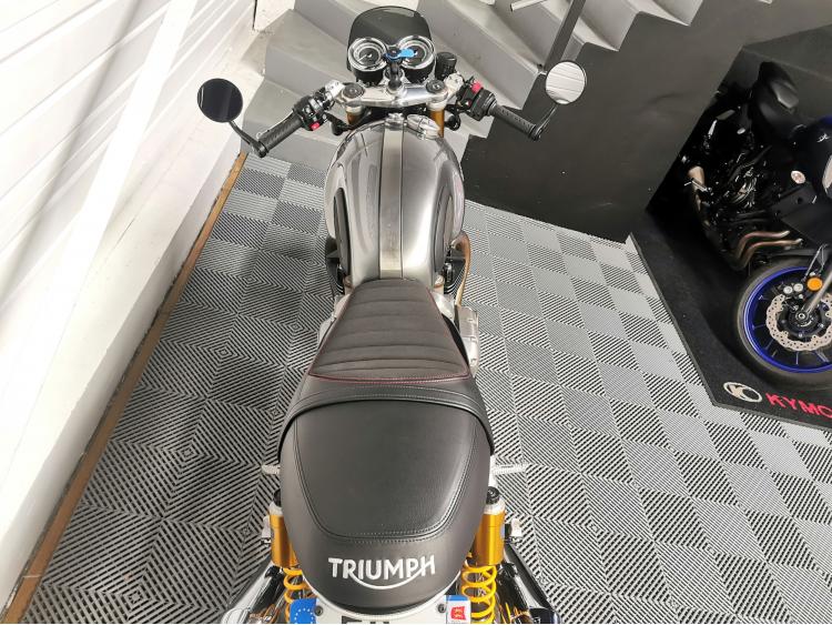TRIUMPH THRUXTON 1200 R