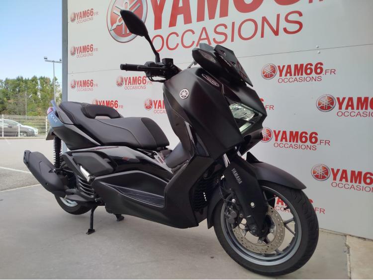 YAMAHA XMAX 125 TECH MAX + ACCESSOIRES