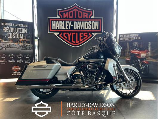 HARLEY-DAVIDSON TOURING STREET GLIDE 1923 CVO 