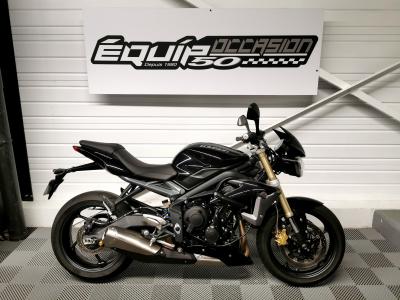 TRIUMPH STREET TRIPLE 675