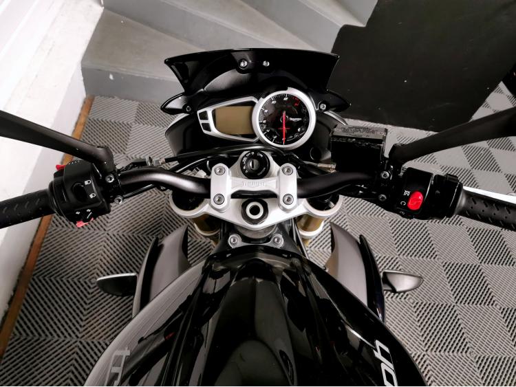 TRIUMPH STREET TRIPLE 675 - ABS