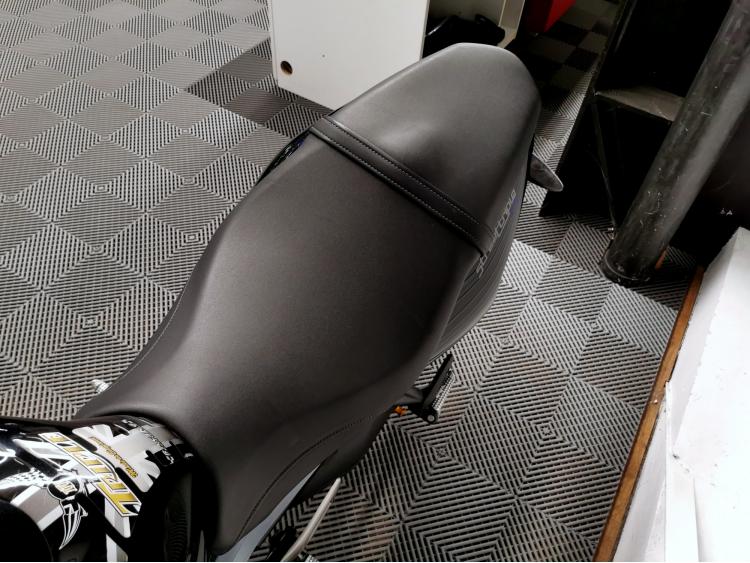 TRIUMPH STREET TRIPLE 675 - ABS